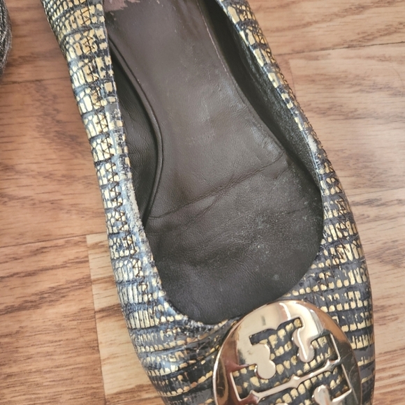 Tory Burch Black and Gold Flats, Size 8/True Size 7.5 - Picture 5 of 11